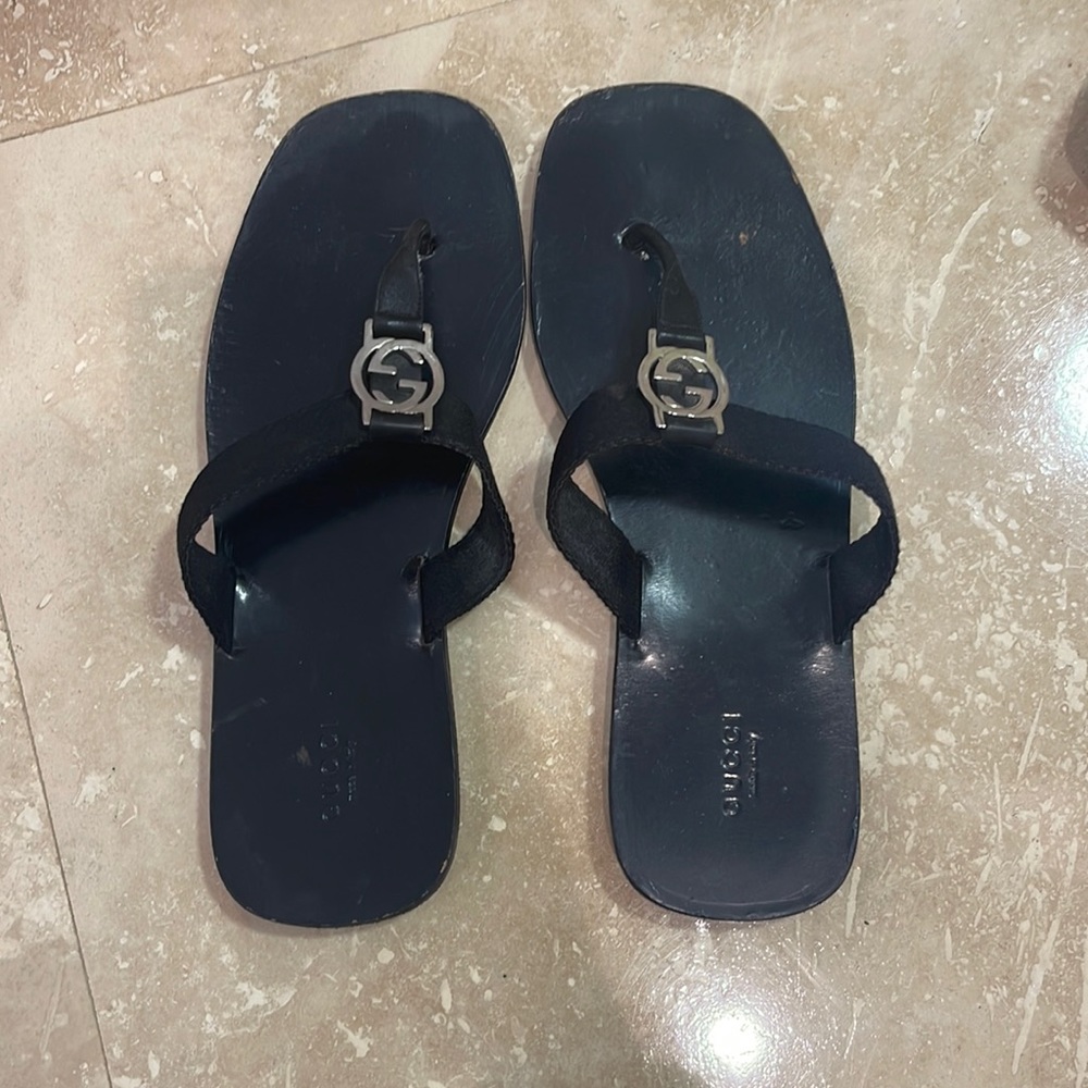 Gucci Sandals Size 9 Flip Flops